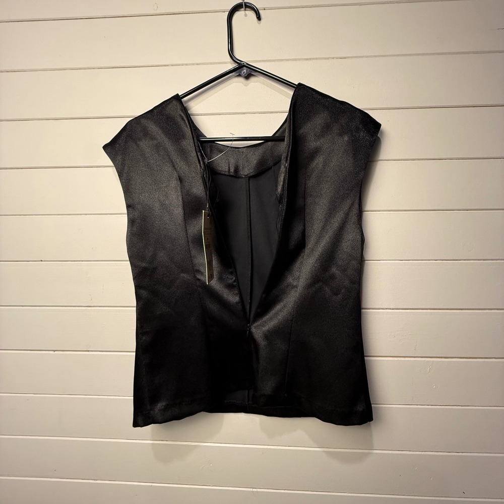 Zara Black Shimmer Satin V-Neck Sleeveless Top Blouse 5070/465/800 Medium NWT - Picture 6 of 8